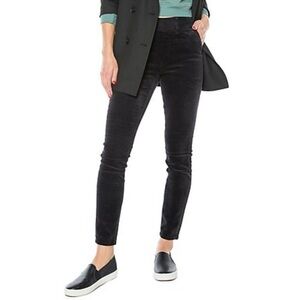 Juicy Couture California Skinny‎ Pull-On Corduroy Pants - Size 8 - Black - NWT